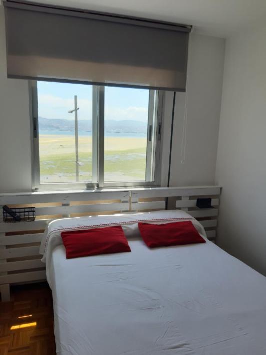 Vivienda Moaña a pie de playa El Pisín Apartamento Exterior foto